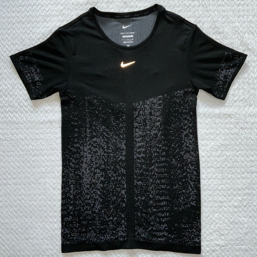 Nike Dri-FIT ADV Short Sleeve Training T-Shirt
